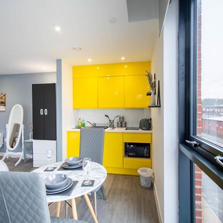 Excellent Studio Balcony Apartment In Sheffield Esterno foto
