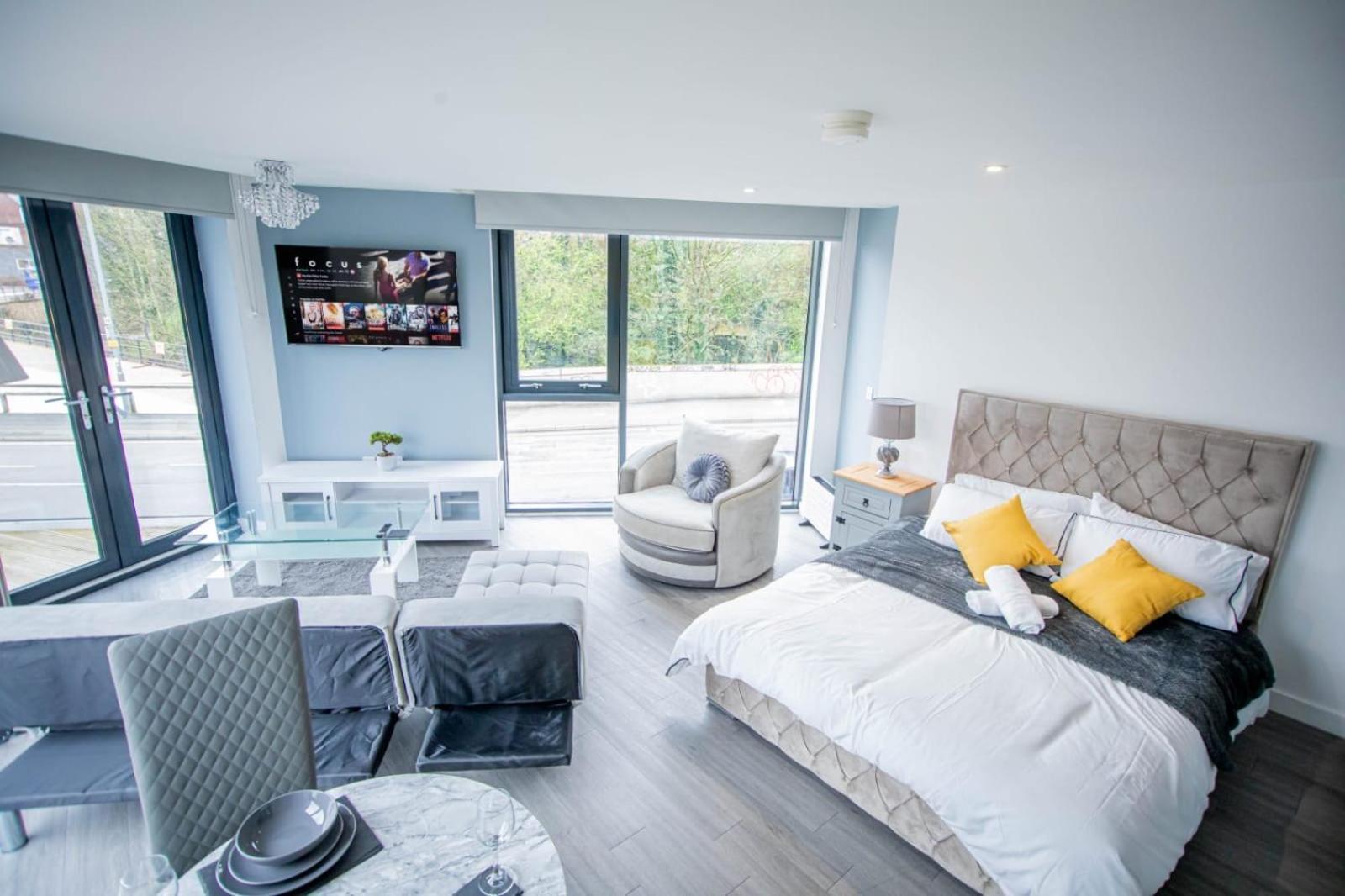 Excellent Studio Balcony Apartment In Sheffield Esterno foto